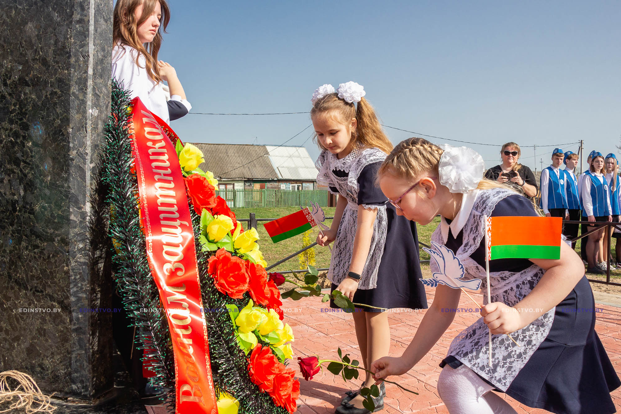 Чтобы помнили. В Борисове реконструировали братскую могилу узников концлагеря и почтили их память