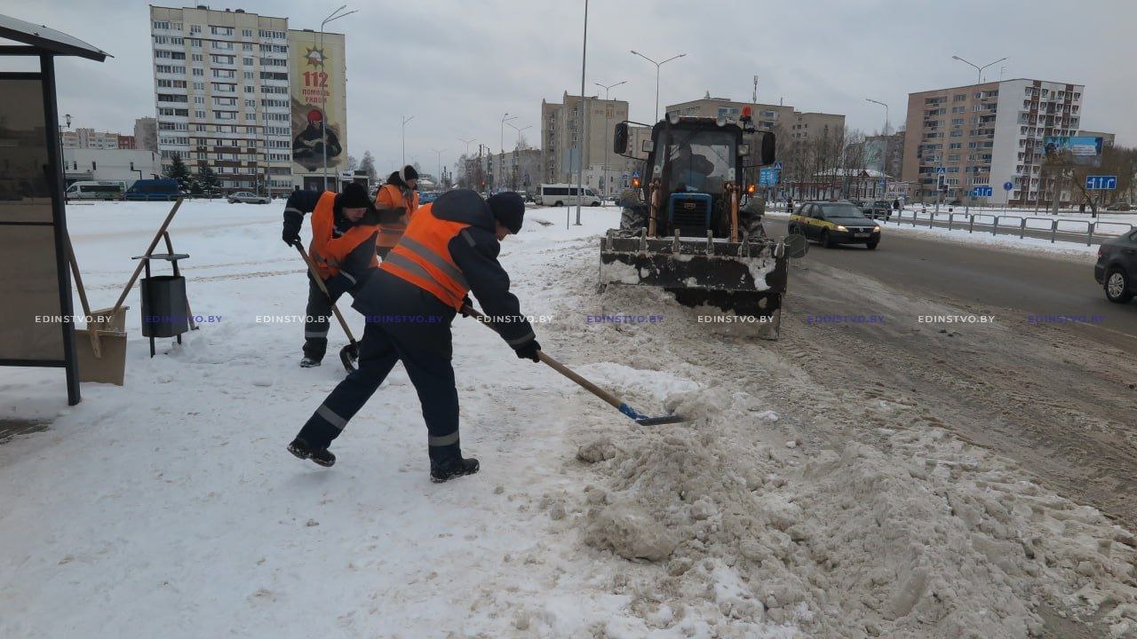 Кто в Борисове занимается расчисткой остановочных пунктов от снега