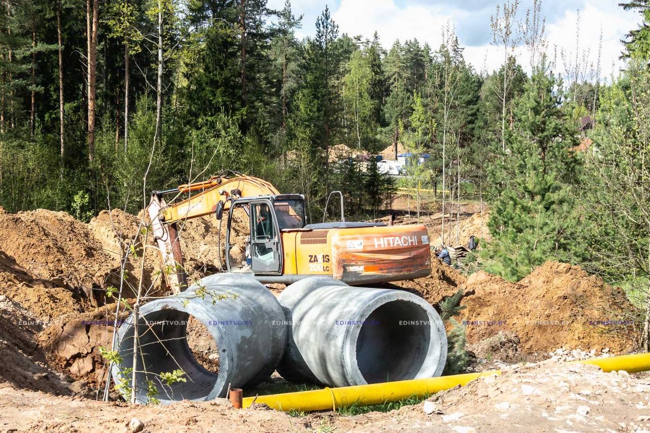 В микрорайоне «Лядище-2» Борисова заканчивается строительство участка ливневой канализации